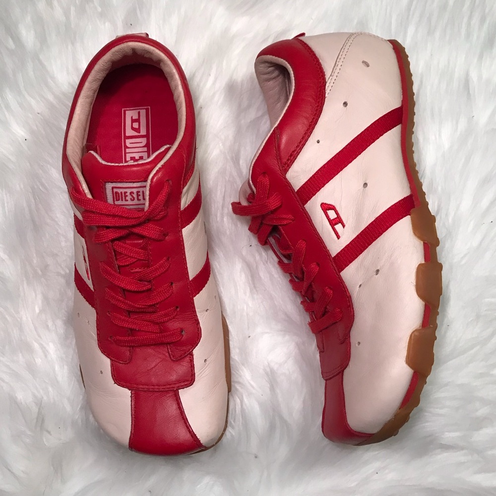 DIESEL size 8 Evelyn sneaker/shoe. Gently used